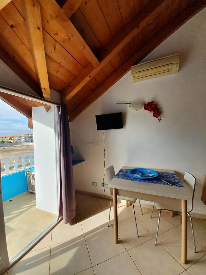 Old Pier Apartment Santa Maria